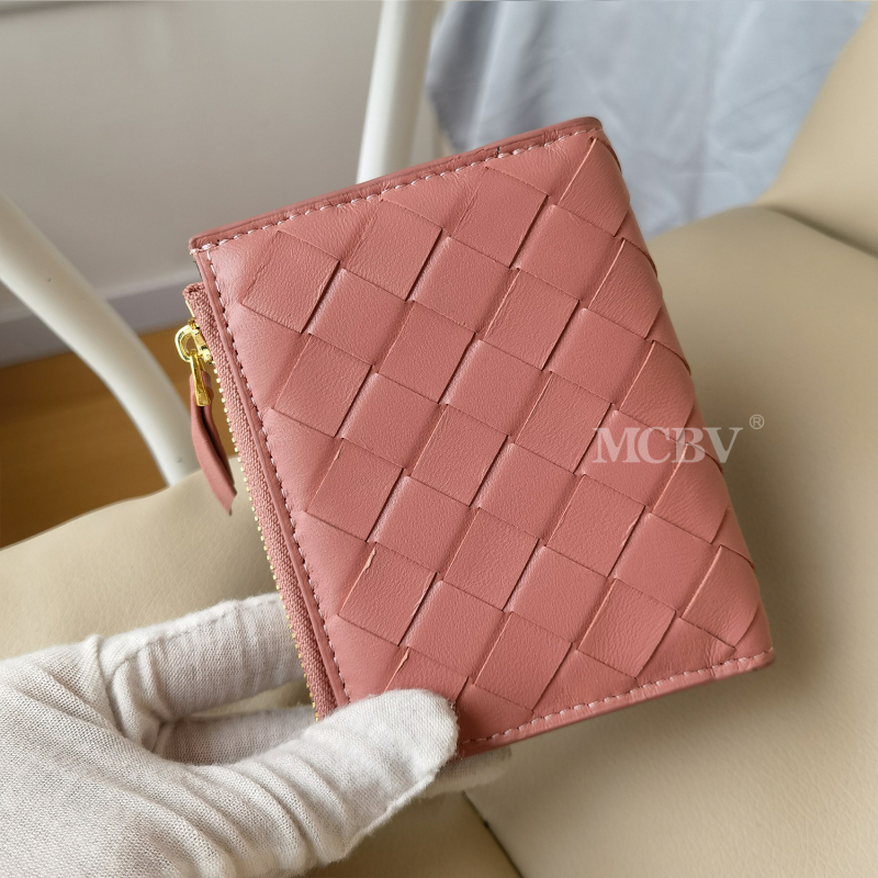 MCBV Δερμάτινο κοντό πορτοφόλι με υφαντό από προβατίνα, φερμουάρ, θήκη για κάρτες και κέρματα, αστικός μινιμαλισμός, μονόχρωμο σχέδιο