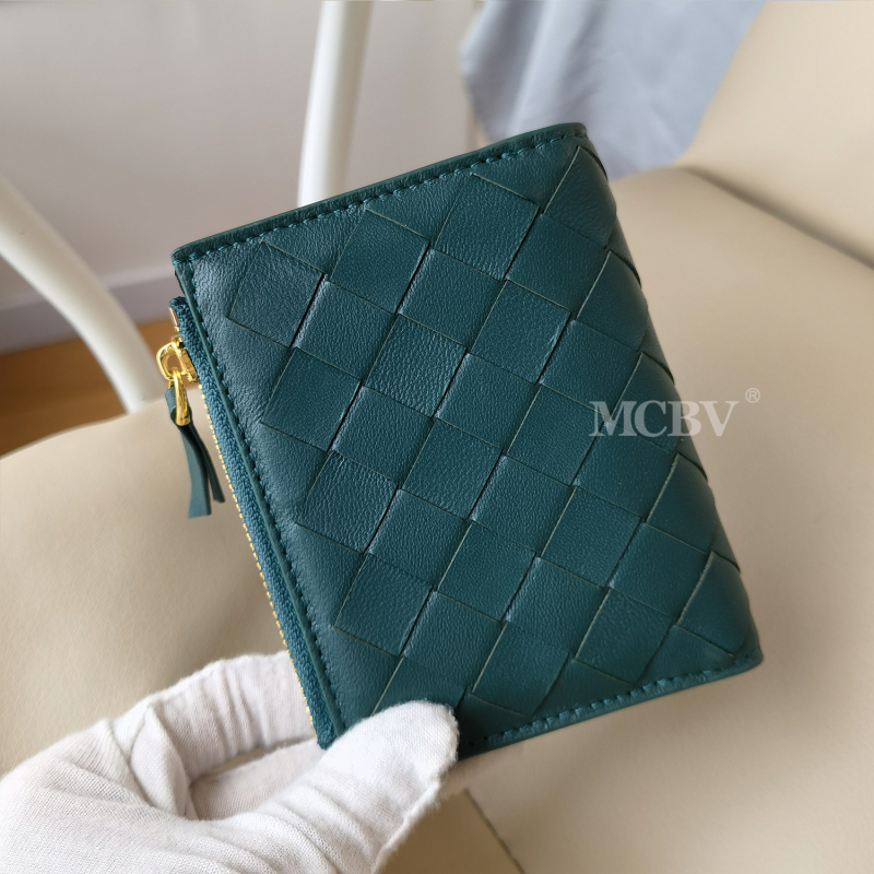 MCBV Δερμάτινο κοντό πορτοφόλι με υφαντό από προβατίνα, φερμουάρ, θήκη για κάρτες και κέρματα, αστικός μινιμαλισμός, μονόχρωμο σχέδιο