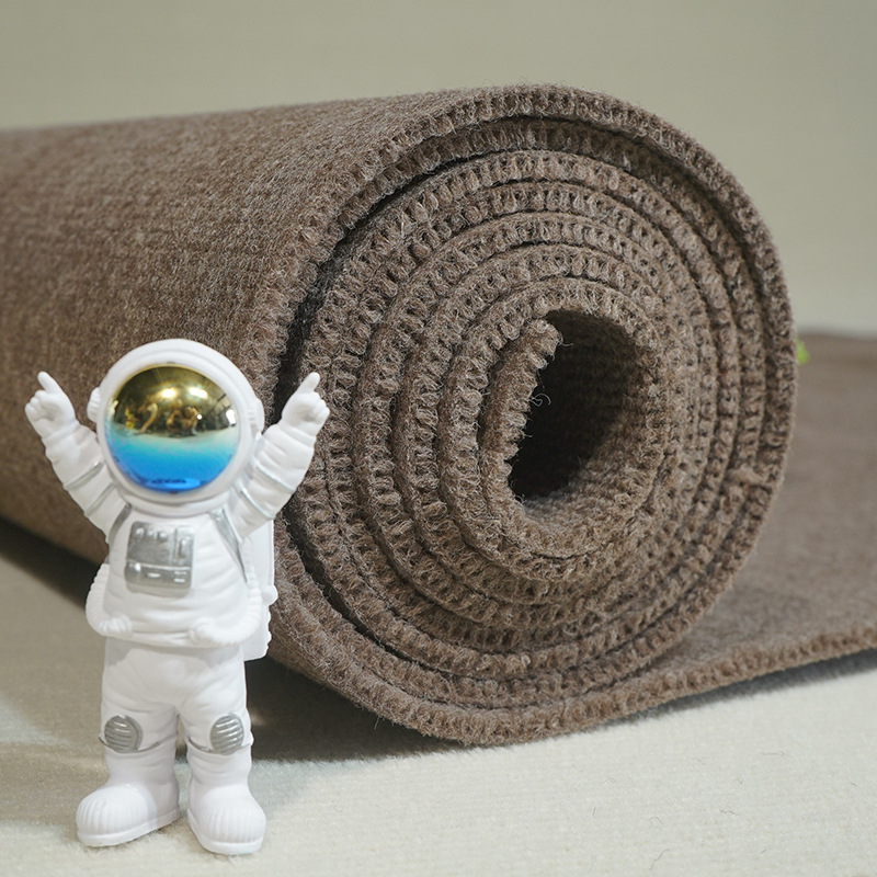 Svītrainīgs biezs kilims, pilns ruļlis, poliesters, austs, kvadrātveida forma, studijai, birojam un guļamistabai