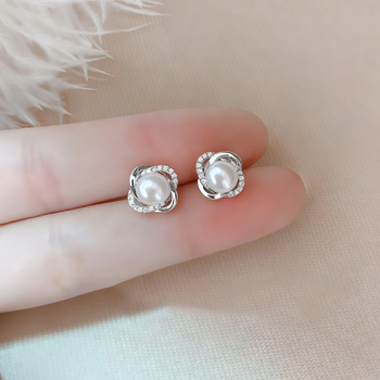 Perlovane naušnice u obliku ruže, 925 srebrna post, ukrašene perlama, vila stil