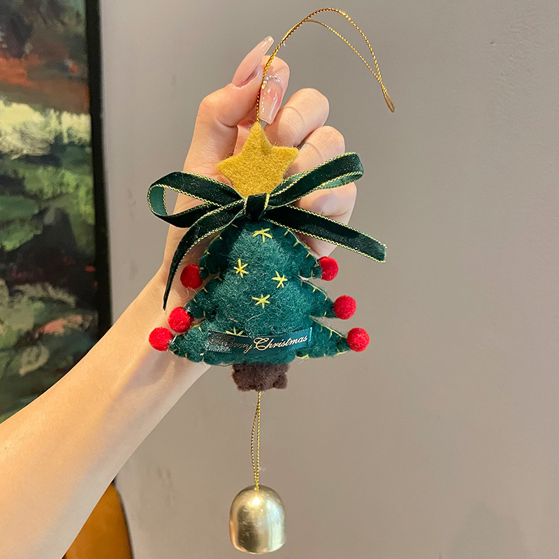 Ručne háčkovaná vlnená vianočná ponožka so srdiečkami, slzičkami a zvončekmi, karikatúrna vysokokvalitná ozdoba, pôvod Yiwu