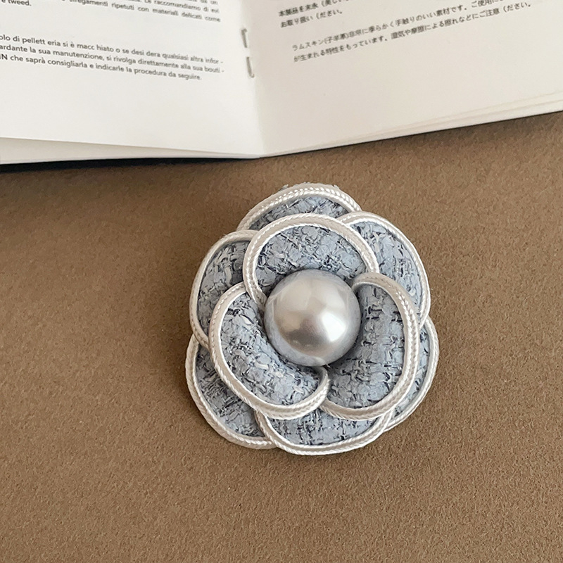 Ronerai Camellia Pearl Bross — Metalni geometrijski oblik, Elektroplatiranje, INS stil, Ženski ukras