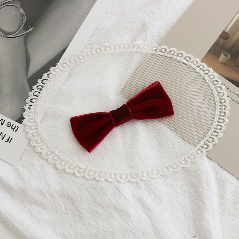 Masnis broš, vintage stílus, textil anyag, dekoráció