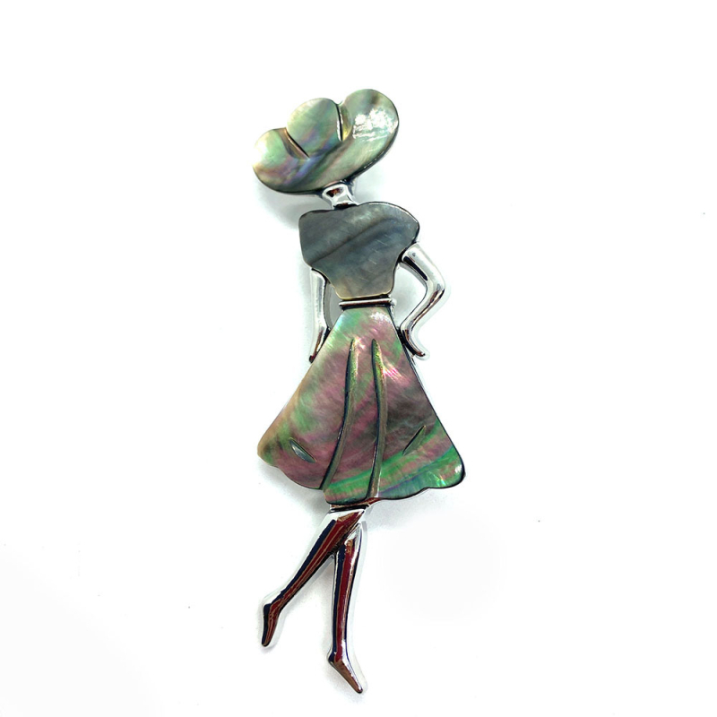 LILDBZ Brošňa z prírodného kameňa s gravírovaným mušľovým motívom baleríny