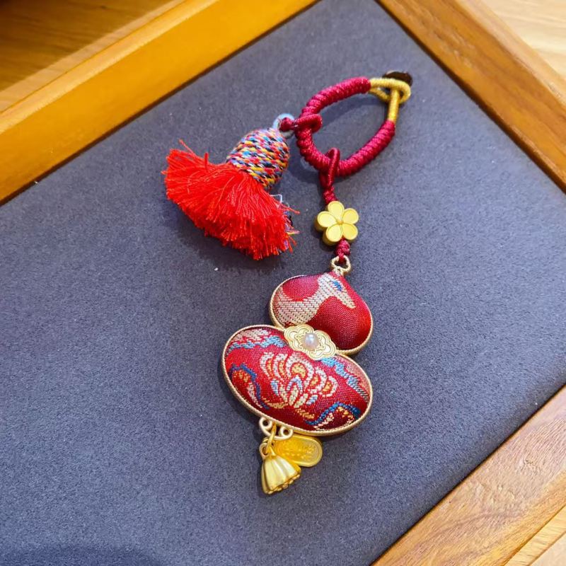 Ručne vyrobený medailón zo tekvice – dvojstranný, zliatina, kvetinový vzor, čínsky štýl