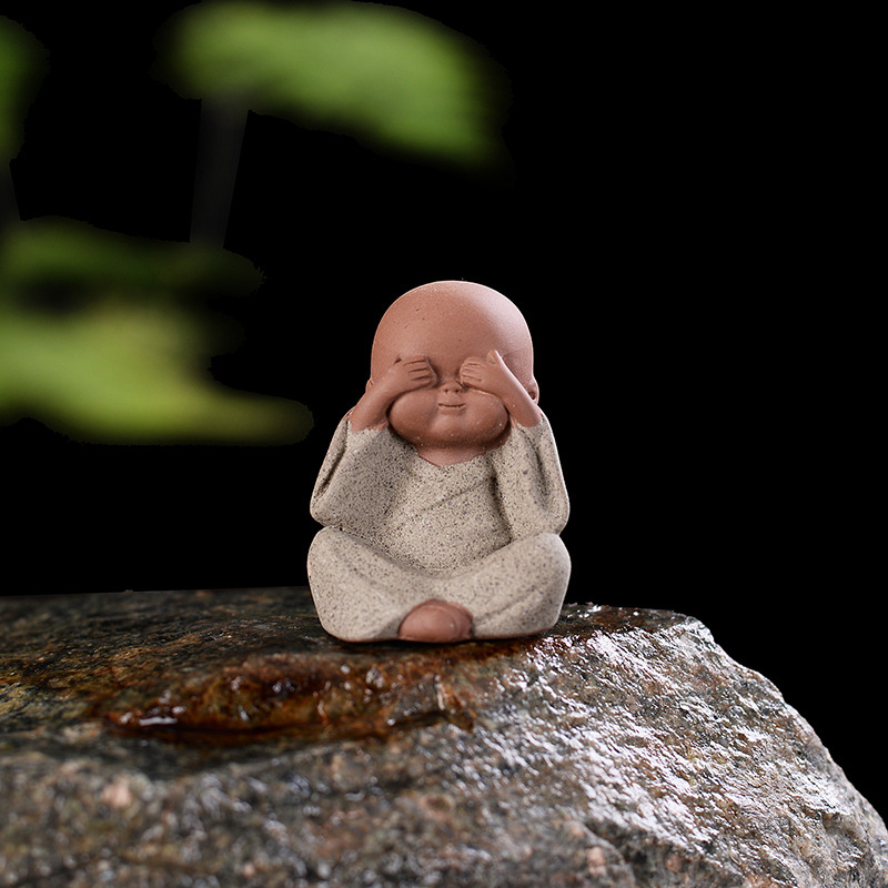 Keramičke figure za bonsai – mini pejzaž, četiri mala monaha, ručno izrađeno, purpurna glina, kineski stil