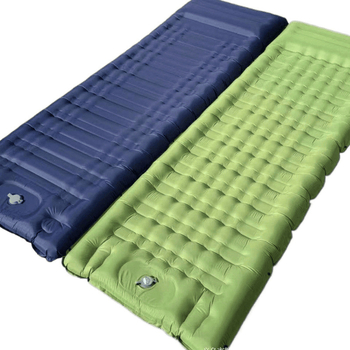 Lauko nešiojamas pripučiamas čiužinys - paviršius iš kompozicinės medžiagos; nešiojamas; su pėdos pompa (Paviršius: kompozicinė medžiaga; Kategorija: pripučiamas čiužinys)