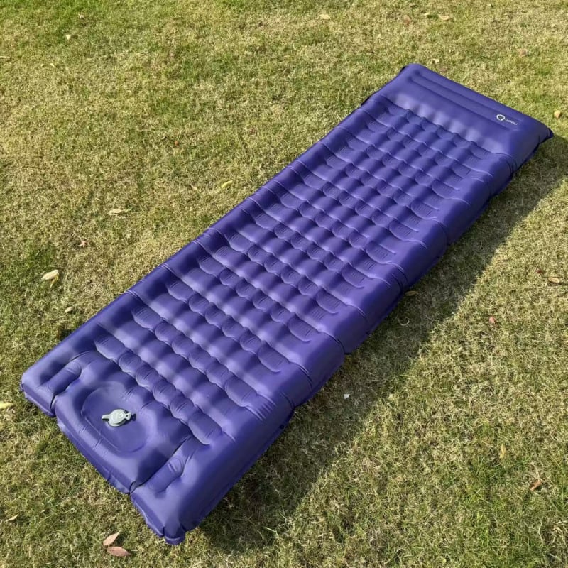 Lauko nešiojamas pripučiamas čiužinys - paviršius iš kompozicinės medžiagos; nešiojamas; su pėdos pompa (Paviršius: kompozicinė medžiaga; Kategorija: pripučiamas čiužinys)