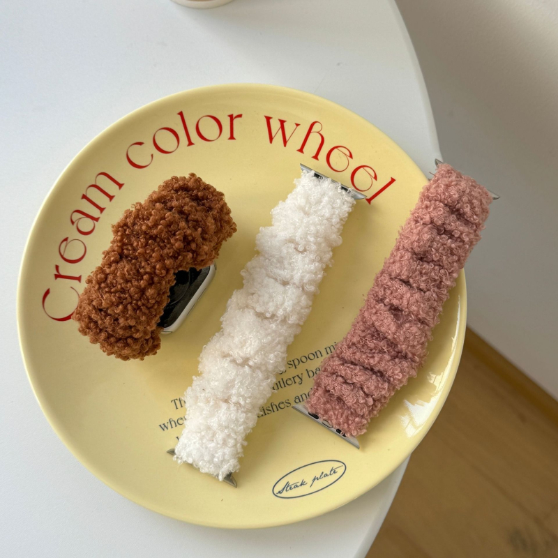 Apple Watch plüss karkötő kockás mintával – divatos stílus, testreszabható interfész méretek, egy körös csat (nincs rajta zár), kompatibilis az Apple Watch-szal