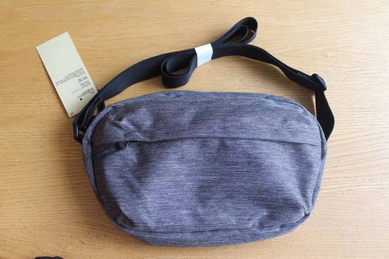 Crossbody torba - gradski stil, Oxford tkanina, horizontalni kvadratni oblik, zatvaranje zipom, džep za mobitel i džep za osobnu iskaznicu