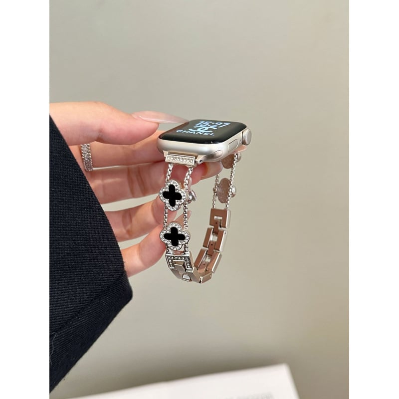 Μεταλλικό λουράκι ρολογιού με σχέδιο τετράφυλλου κλήρου, συμβατό με Apple Watch Series 6–10 και SE, προέλευση Xinji, κυκλοφόρησε φθινόπωρο 2024