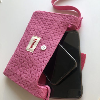 Ženska kružna crossbody torbica od poliestera, magnetsko zatvaranje, jedna naramenica, svakodnevna upotreba