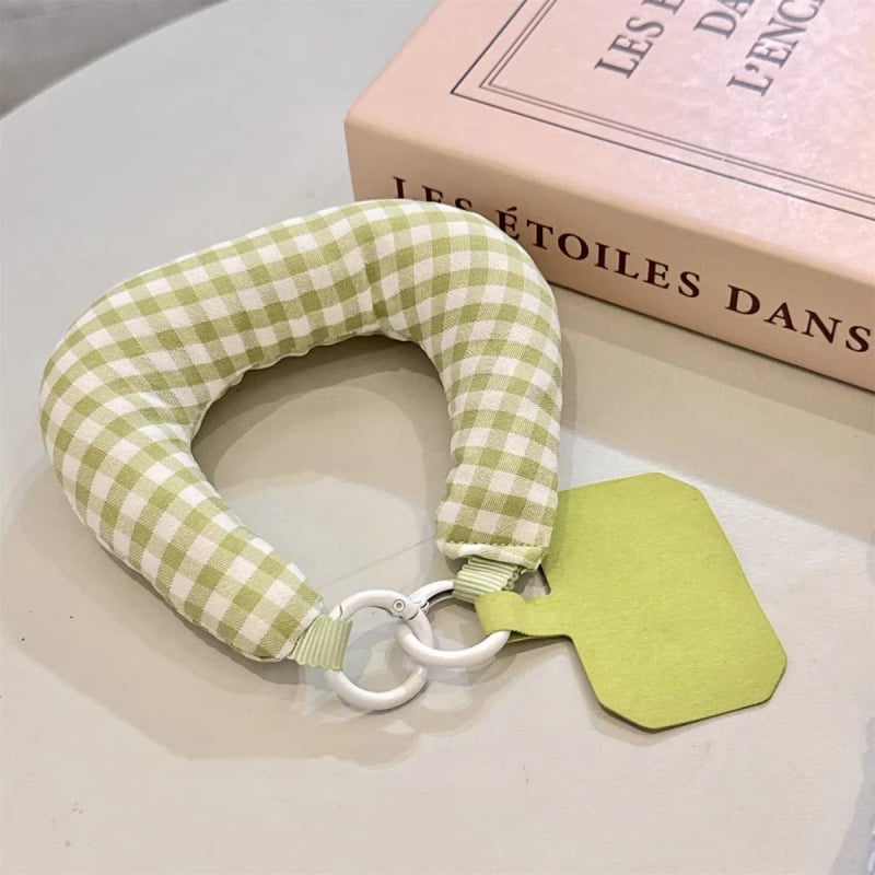 Telefon csuklópánt hímzett betűkkel, kockás mintázat, műanyag anyag, testreszabható, női kiegészítő