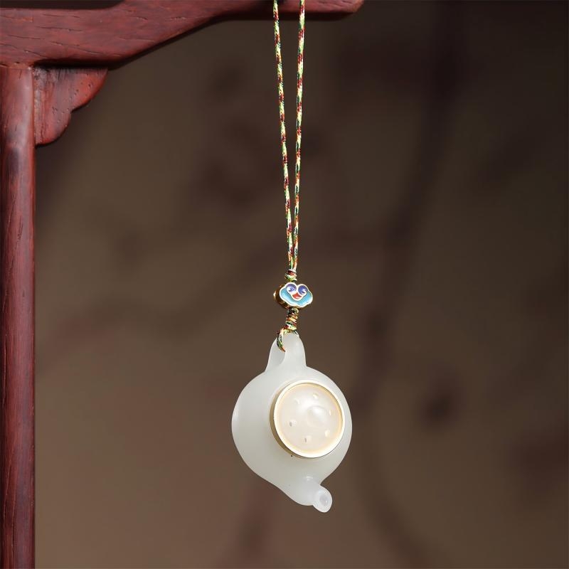 Telefónny reťaz v čínskom štýle s luminiscenčným kameňom, gravírované a leštené spracovanie, vzor s držiakom hrnčeka, leto 2025