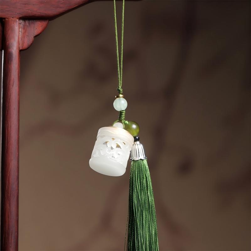 Telefónny reťaz v čínskom štýle s luminiscenčným kameňom, gravírované a leštené spracovanie, vzor s držiakom hrnčeka, leto 2025