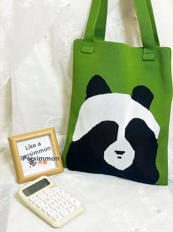 Taška Tote s vertikálnym štvorcovým tvarom, polyesterový materiál, otvorenie šnúrkou, polyesterová podšívka, vonkajšia otvorená kapsa