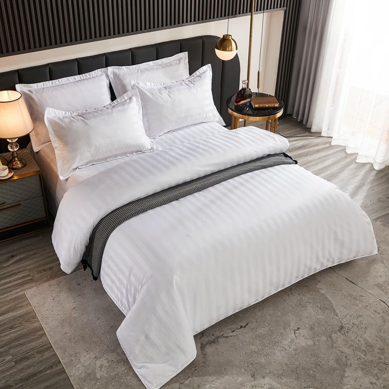 Калъф за завивка за хотелско спално бельо - сатен на ивици, полиестер, поръчково производство