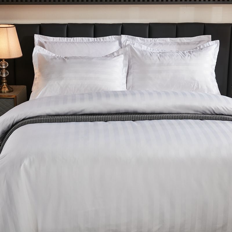 Калъф за завивка за хотелско спално бельо - сатен на ивици, полиестер, поръчково производство