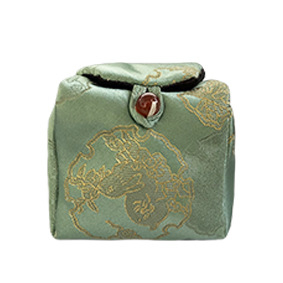 Peggy Hall Teaceremónia kiegészítők tároló táska teáskészlethez, teáskannával és teáscsészékkel, Nishijin-brokát utazótáska nyomtatott logóval