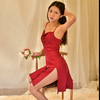 Hát nélküli, szexi sling fazonú hálóruha, oldalsó hasíték, poliészter anyag, ultra vékony anyag, egyszerű gallér