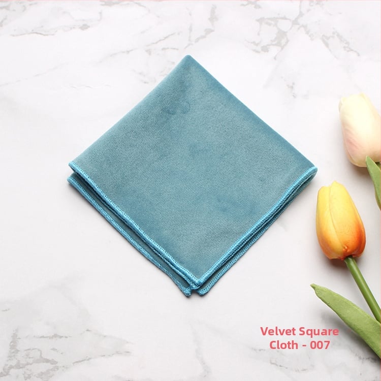 Batistă de buzunar pentru costum: model monocrom, țesătură jacquard, căptușeală velur, material poliester