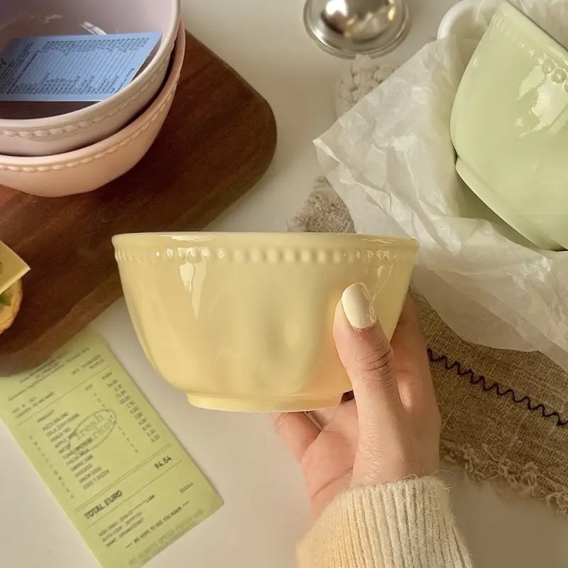 Reliefná keramická miska s podglazúrovou úpravou, nordický štýl, guľatá, vhodná do mikrovlnky