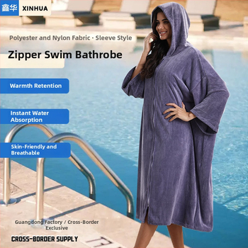 Unisex mikropluošto chalatas pončas su gobtuvu, greitai džiūstantis ir sugeriantis drėgmę, 400–500 g, 150d siūlai, plokščias audinys