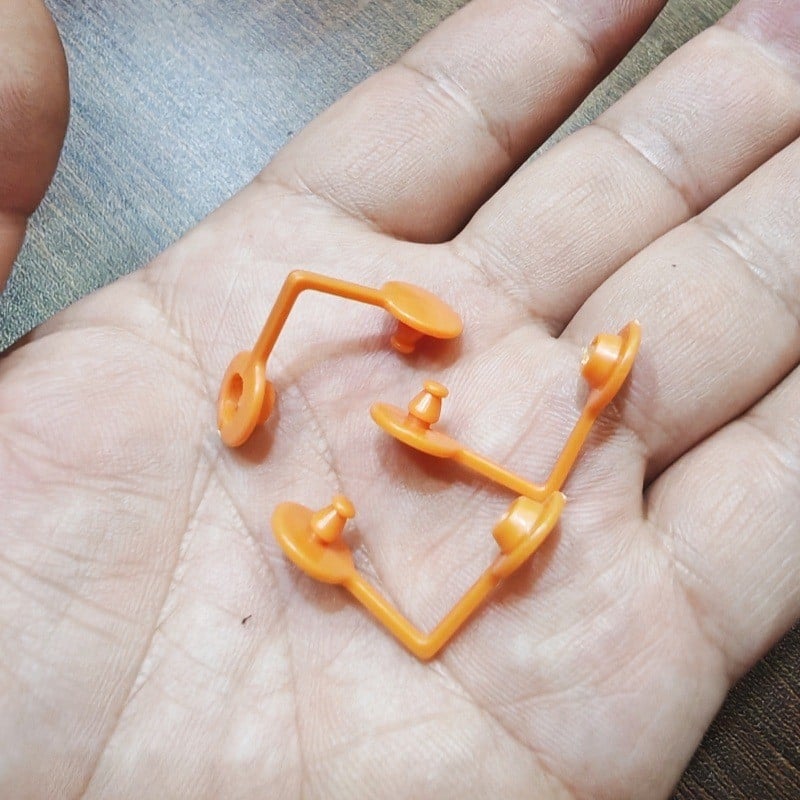 Антикрадна закопчалка с етикет и каишка за китката (пластмасова, щракващ бутон, Tammy)