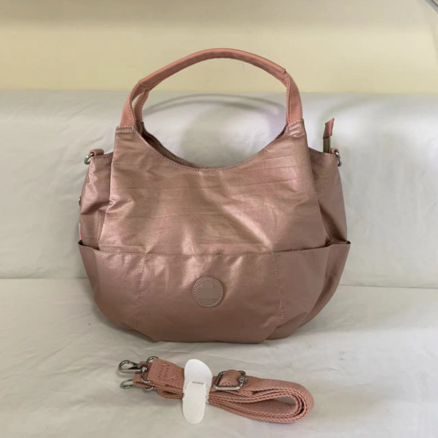 Nylon torba za pazuh, gradski minimalistički stil, oblik dumpling, magnetsko zatvaranje, unutarnji džepovi