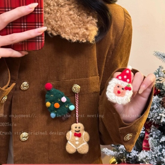 Broš s likom Gingerbread Man - plišasti materijal, karikatura lik, božićni stil, unisex dodatak