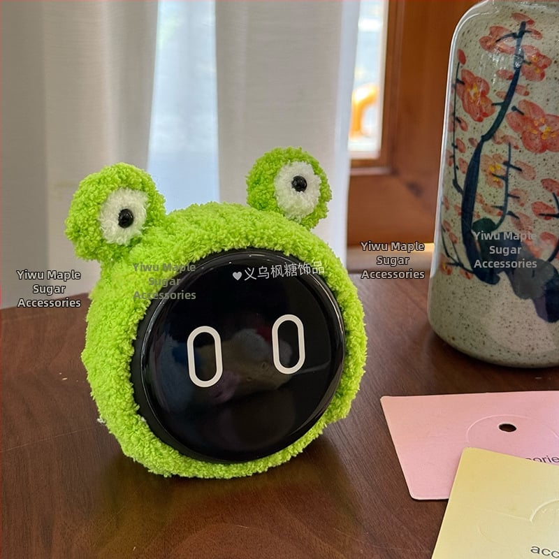 Plyšové zvieratko na hlavu pre auto dekoráciu - cartoon štýl, vzor malé zvieratá, vlna, ručné pletenie, jar 2025
