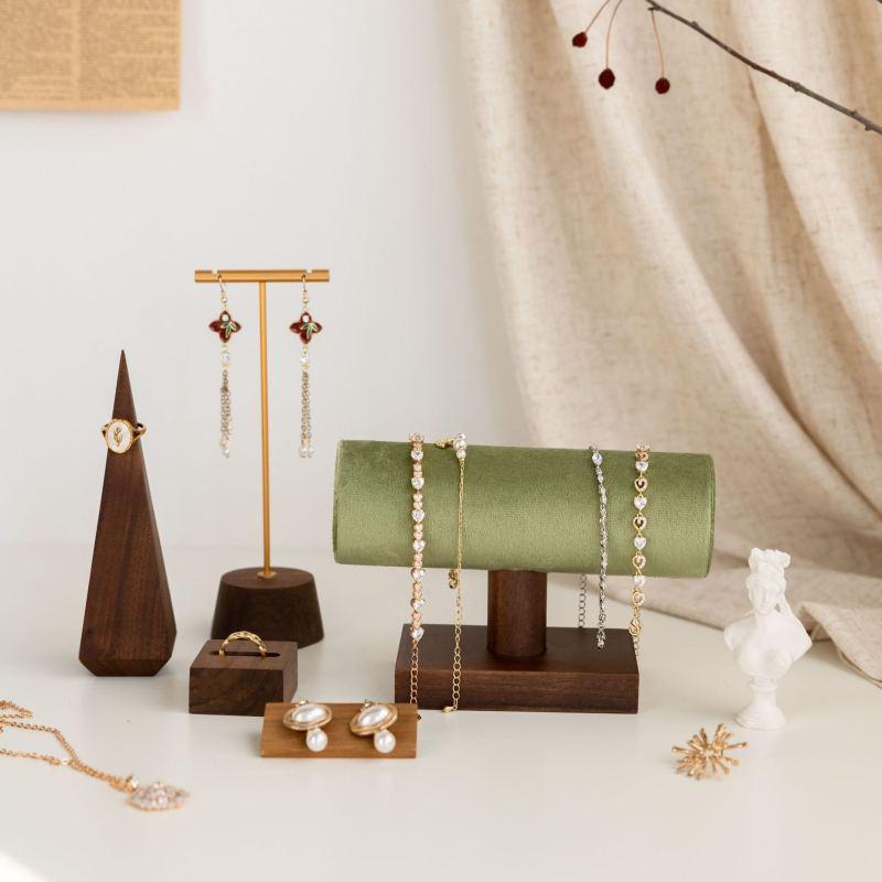 Suport pentru bijuterii din lemn de nuc – în formă de T, două niveluri, pentru inele, brăţări şi cercei, recuzită fotografică