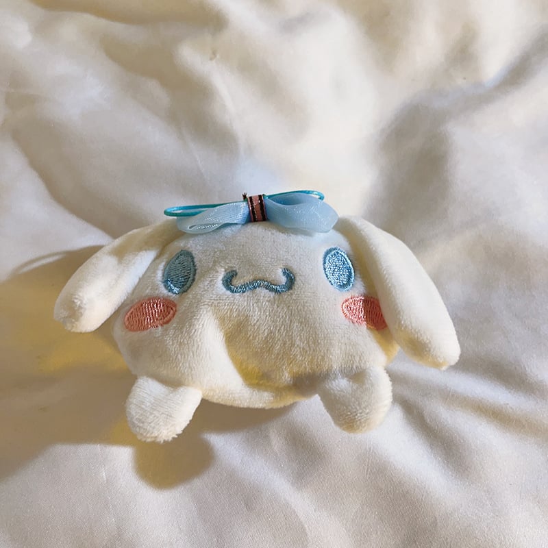 Pamia pútko na mobilný telefón — dámsky štýl, nylonové šnúry, plastová spona, zadný klip, krížový dizajn