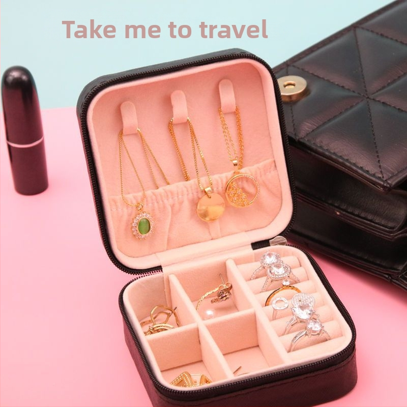 Nagy kapacitású ékszerdoboz, kétszintes zárható, porálló, papíralapanyag