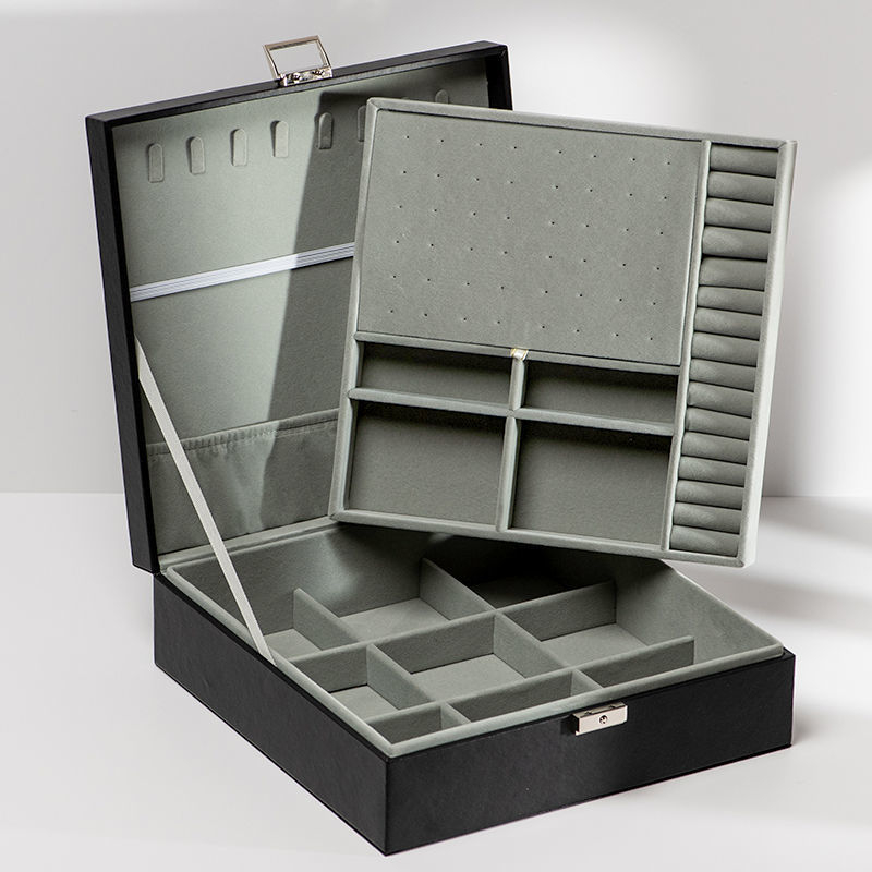 Nagy kapacitású ékszerdoboz, kétszintes zárható, porálló, papíralapanyag