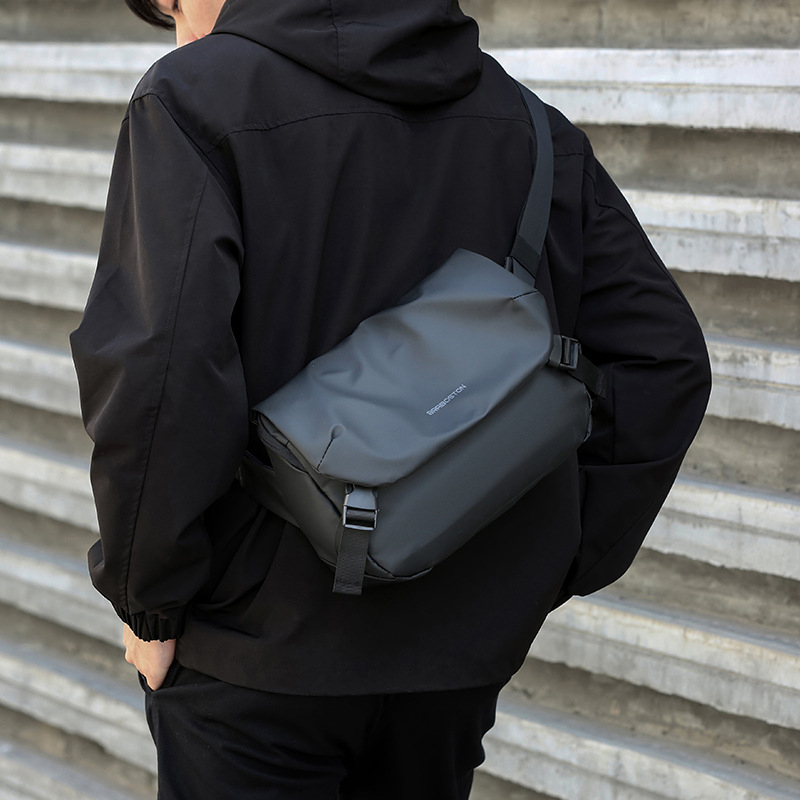 Muška crossbody torba — Oxford platno, vodootporna, jednobojni uzorak, podstava od poliester-pamuk