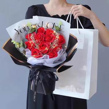 Букет сапунени цветя с Gypsophila и рози - ръчна изработка, готов продукт