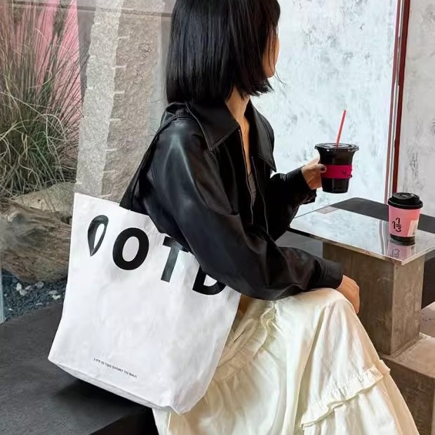 Genți de cumpărături țesute Dupani cu logo imprimat – personalizabile pentru promoții publicitare