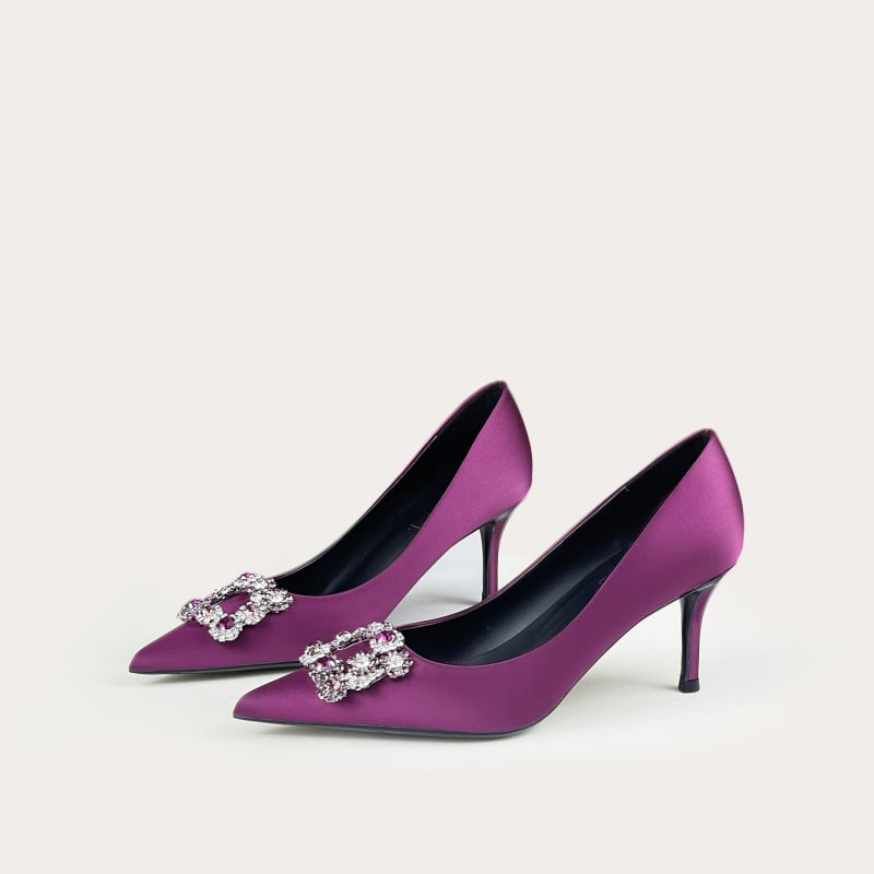 Vjenčane cipele za žene: špičasti nos, gornji dio od svilenog satena, visok uski pet 6–8 cm, gumeni potplat