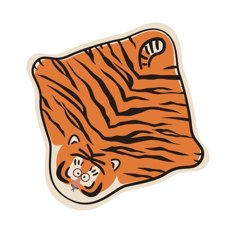 SLR kameras soma no poliestera, stilā – klučs, urbāna vienkāršība; karikatūras motīvs; bez oderes; izlaidums 2025. gada pavasaris