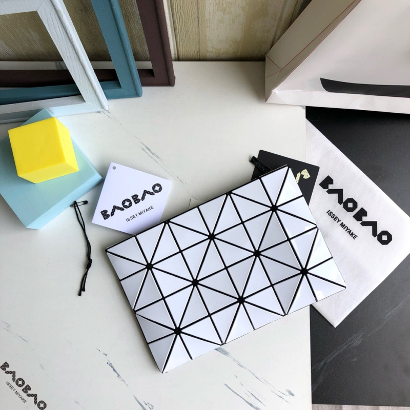 PVC večerná taška štýlu envelope, vodorovný štvorcový tvar, zips, polyesterová podšívka, priehradka na dokumenty