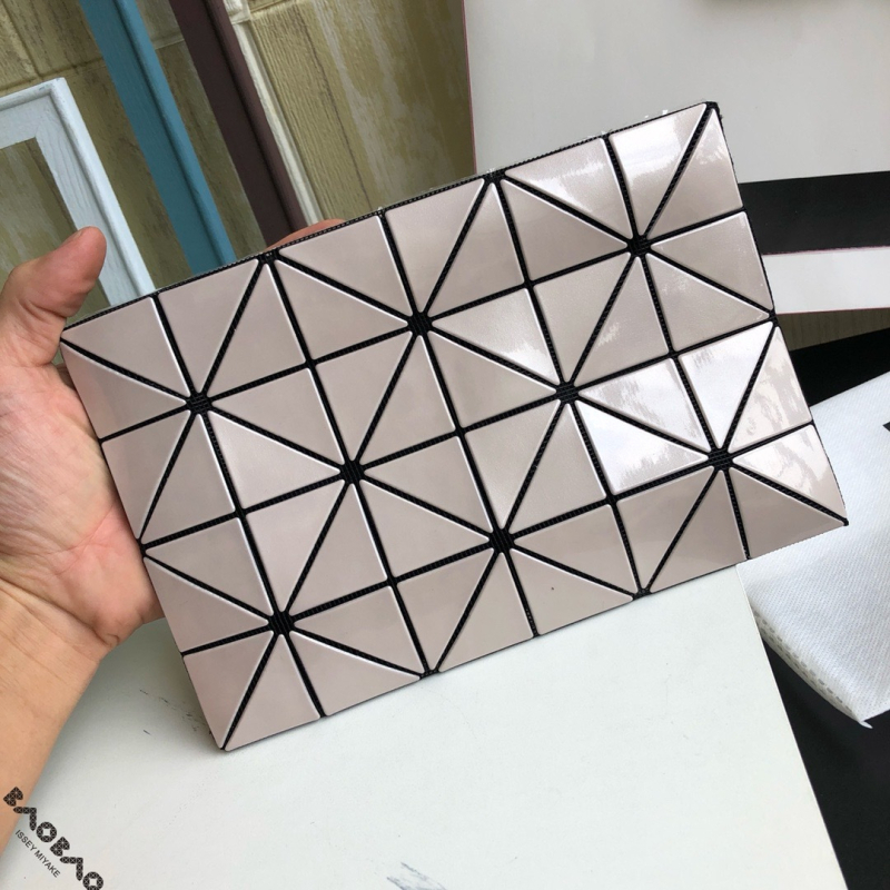 PVC večerná taška štýlu envelope, vodorovný štvorcový tvar, zips, polyesterová podšívka, priehradka na dokumenty