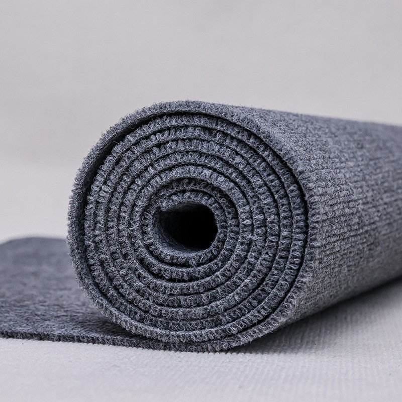 Svītrainīgs paklājs, poliesteres šķiedra, mašīniskā aušana, pielāgota forma, traipu izturīgs