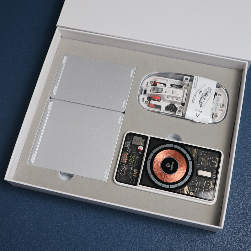 Cadouri corporative cu logo personalizat, stil ușor luxos, material plastic, pentru întâlniri de afaceri și aniversări ale companiei