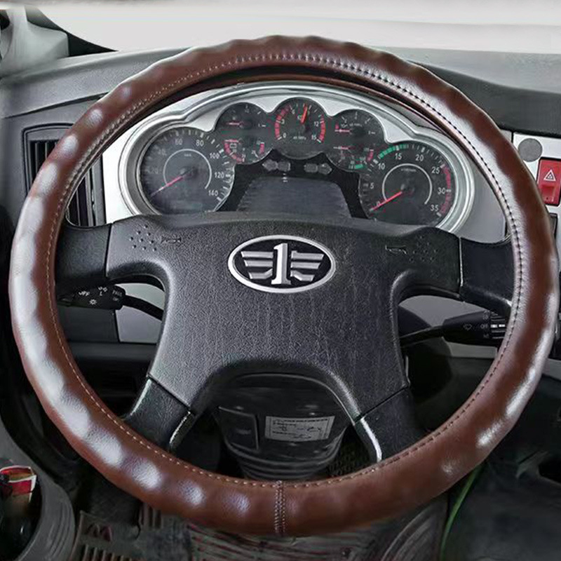 Valódi bőr kormányhuzat kamionok és buszok számára – univerzális illeszkedés, egész éves használat, egyszerű stílus