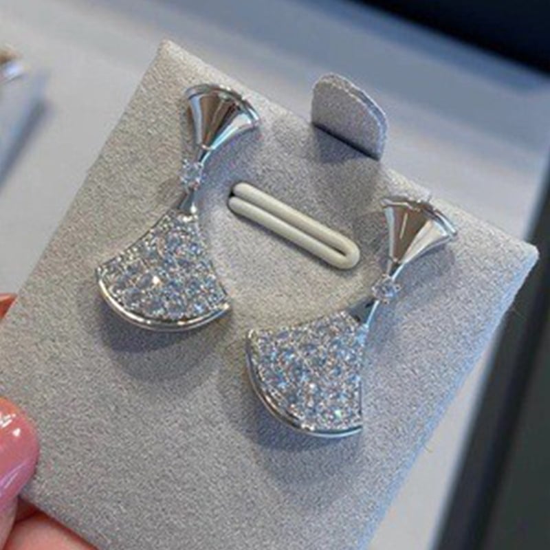 Vaska ģeometriskie auskari komplekts 111 S017.S018.S019