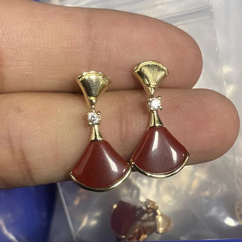 Vaska ģeometriskie auskari komplekts 111 S017.S018.S019