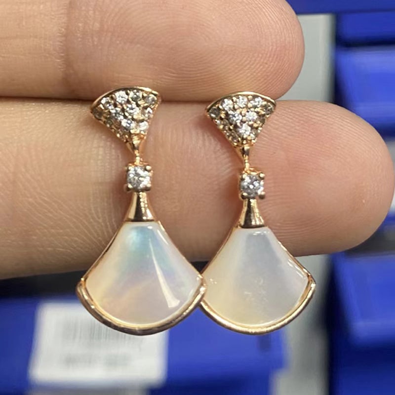 Vaska ģeometriskie auskari komplekts 111 S017.S018.S019