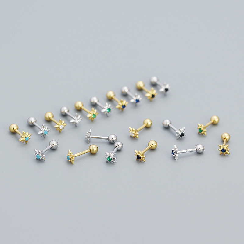 Auskari – astoņstaru zvaigzne ar skrūvējamu pamatni, S925 sudrabs, elektroplatingēts, ģeometrisks dizains, sievietēm