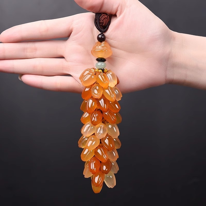 Autó tükréhez készülő medál jádéból, modern stílus, szageltávolítás, VCWIP